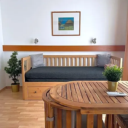 Hello Balcsi Apartmanhaz 3* 蒂豪尼