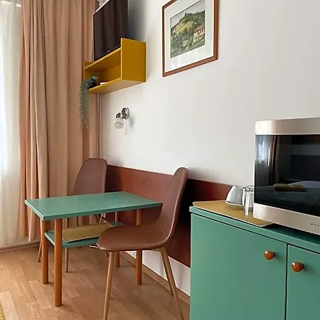Hello Balcsi Apartmanhaz 3* 蒂豪尼