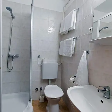 Hello Balcsi Apartmanhaz 3*