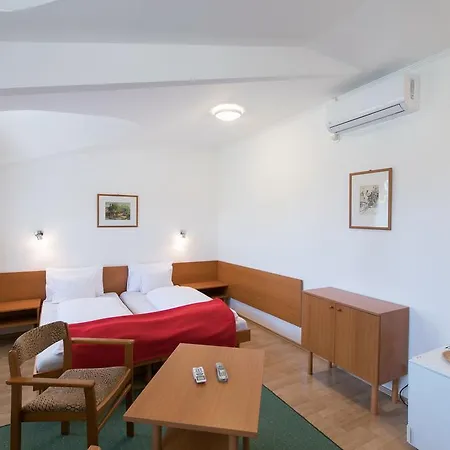 住宿加早餐酒店 Hello Balcsi Apartmanhaz 3*