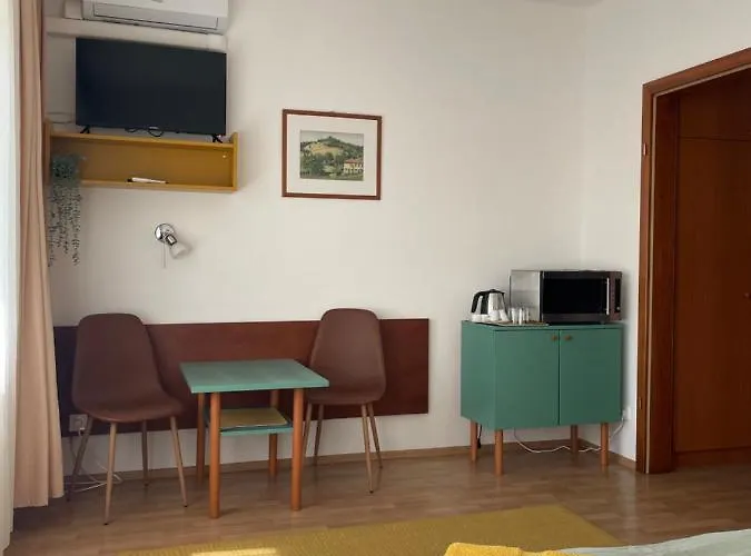 Hello Balcsi Apartmanhaz 3* Tihany