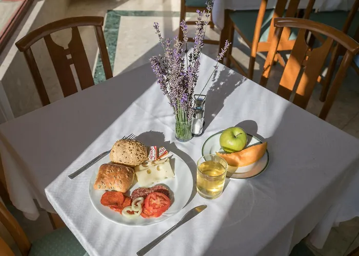 B&B Hello Balcsi Apartmanhaz