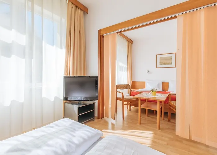 Bed & Breakfast Hello Balcsi Apartmanhaz Tihany