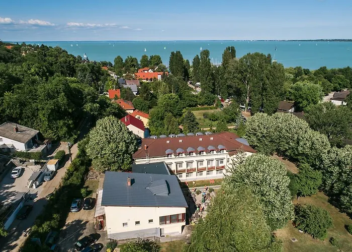 Hello Balcsi Panzió 3*