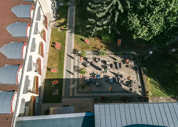 Hello Balcsi Apartmanhaz B&B