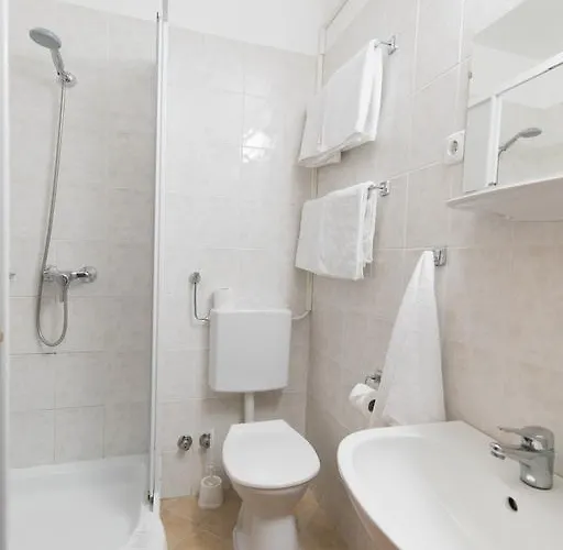 Hello Balcsi Apartmanhaz B&B 티하니