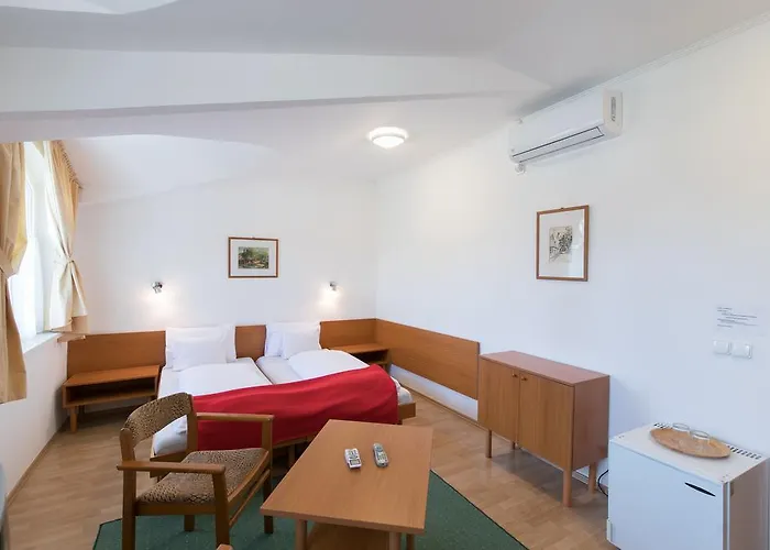 Bed & Breakfast Hello Balcsi Apartmanhaz 3*